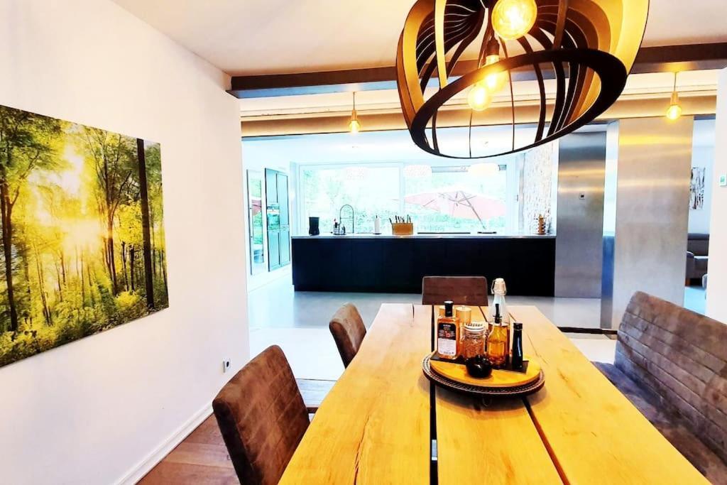 Bruce'S Countryhouse Niederweis ภายนอก รูปภาพ